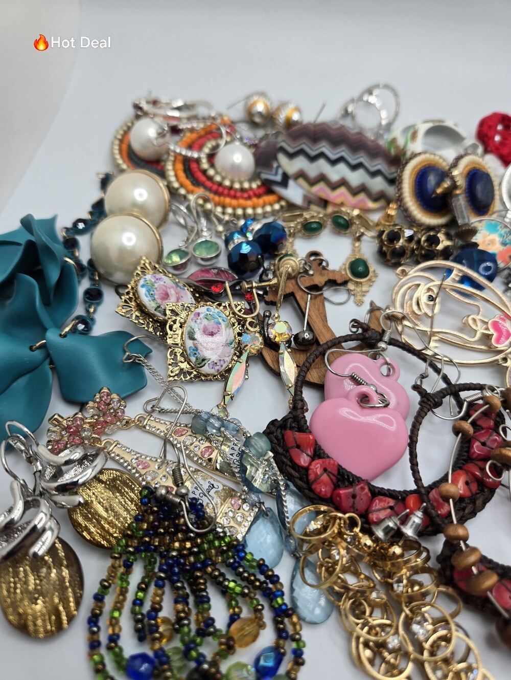 60 Pair Costume Jewelry Earrings Lot 0.94 Lbs Reseller Craft Wear Mixed Styles